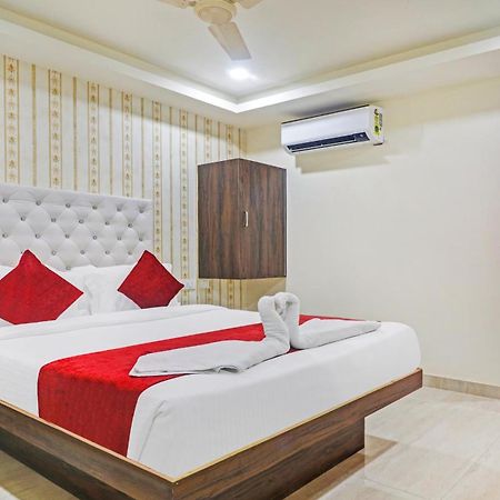 Hotel Bright Airport Zone Shamshabad Buitenkant foto